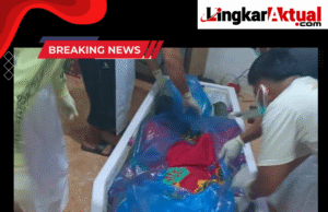 “Polsek Tanah Jawa Tanggap Evakuasi Jasad Lansia Yang Ditemukan Di Dalam Rumah”