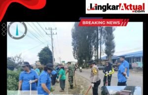 Polsek Simpang Empat Bersama Warga Desa Gongsol Gelar Gotong Royong Jaga Kebersihan