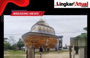 Viral…!!! Masjid Unik Berbentuk Kapal Perahu di Karawang, Dibangun Oleh H. Sadi Asli Putra Daerah Karawang