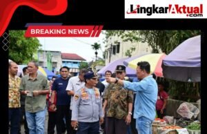“Wakil Wali Kota Sibolga Tinjau Pedagang Kaki Lima Di Jalan Patuan Anggi, Fokus Pada Penataan Dan Drainase”