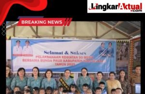 Bunda Paud Kan Nias Selatan Militina Sokhiatulo Laia, Resmikan KB Paud Bawozihono