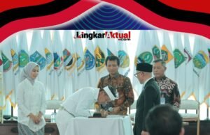 Wali Kota dan Ketua DPRD Kota Bekasi Tandatangani Komitmen Penguatan Sinergi Pemberantasan Korupsi se-Jawa Barat