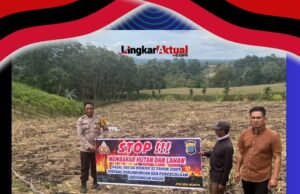 Polsek Munte Imbau Warga Cegah Karhutla, Pasang Spanduk Imbauan di Desa Sarinembah