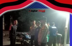 Antisipasi Curanmor, Bhabinkamtibmas Polsek Purwakarta Kota Sambangi Pos Ronda