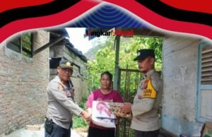 Polsek Mardingding Salurkan Bantuan Sosial Sambut HUT Bhayangkara Ke-79