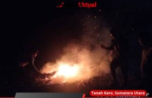 Cegah Karhutla Meluas, Personel Polsek Tigabinanga Cek Titik Hotspot di Desa Kem Kem