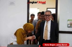 Awali Tugas, Sekda Kota Bogor Tinjau Lingkungan Setda