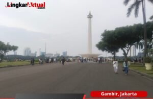 Ribuan Wisatawan Lokal dan Mancanegara Padati Monumen Nasional(Monas) di Hari Libur