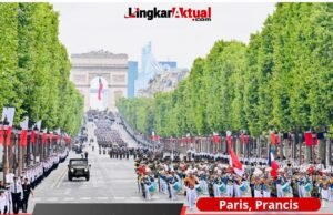 Masyarakat Prancis Sorak Sorai yang Memenuhi Place De La Concorde Bergemuruh Mendengar Alunan Dramben