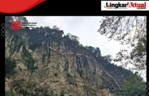 Bupati Bogor Resmikan Pembentangan Bendera Merah Putih Raksasa di Tebing Jeger, Pecahkan Rekor MURI