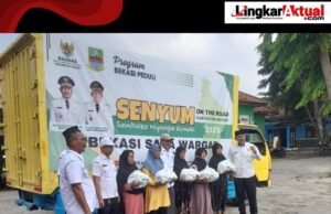 Kecamatan Sukakarya Kabupaten Bekasi Diduga Bagikan Sembako Tidak Merata, Program Bekasi Peduli “On The Road” Tuai Sorotan