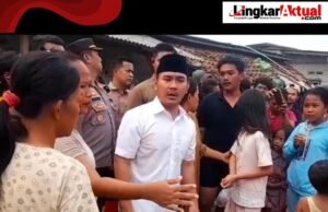 Bupati Bekasi Ade Kuswara Kunjungi Warga Terdampak Banjir di Kampung Elo, Desa Sukamanah Kec. Sukatani Kab. Bekasi