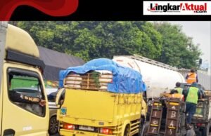 Kemacetan Parah di Jalan Raya Cikopo–Purwakarta: Warga Mengeluh untuk Perbaikan, Jalan Berlubang Sebabkan Arus Lalu Lintas Lumpuh