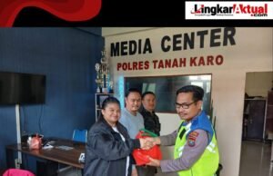 Polres Tanah Karo Bagikan Paket Nataru Kepada Insan Pers Mitra Humas