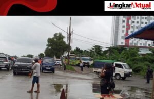 Operasi di Hari Libur: Bayang-Bayang Ilegalitas di Simpang Flyover Badami Karawang