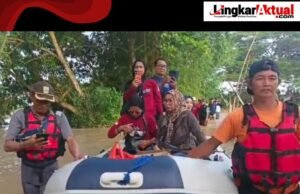 IWO Indonesia Peduli, Tembus Wilayah Banjir Parungsari, Warga: Baru Kali ini Wartawan Datang