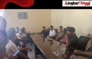Warga Desa Pantai Sederhana Geruduk Kantor Desa, Panitia BPD Siap Tindak Lanjuti Aspirasi