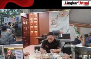 Ironi Dibalik Gerbang Pemda Bekasi: Mahasiswa Adu Jotos dengan Petugas, Plt Bupati Lagi Asyik Makan Siang Bersama di Dalam Ruangan