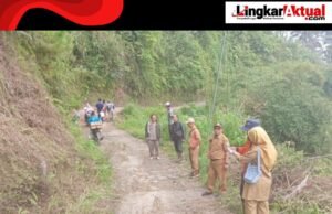 Jalan Longsor Di Raga Tujung Paguyangan Milik Desa. Bukan Kewenangan Kabupaten