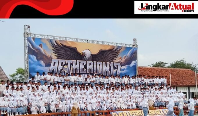 SMKN 1 Pebayuran Gelar Sesi Foto Bersama Angkatan, Jadi Kenangan Jelang Kelulusan