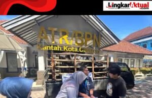 Idul Adha 1447 H Krakatau steel Menyerahkan Hewan Qurban Yang Bermukim Di Sekitar Kantor Pertahanan Kota Cilegon