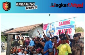 Relawan dan Pendukung “Ema-Ema” Demo Mendesak H. Jajang Sujai Maju Pilkades 2026-2034, Pasang Baliho “Ogah Ganti Lurah”