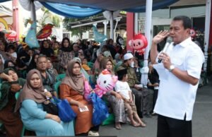 Bupati Maesyal Rasyid Buka Warteksi Gemilang, Sembako Bers