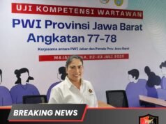 Nina Melani Jadi Wartawan Wanita Pertama Karawang Predikat Utama UKW