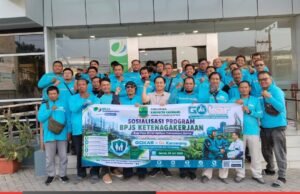 Empat Puluh Driver GOKAR Ikuti Sosialisasi BPJS Ketenagakerjaan di Karawang