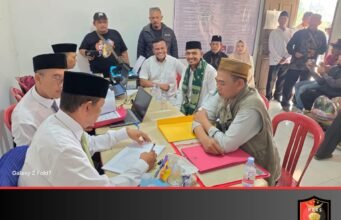 Bang Saiman Daftar Cakades Suka Mekar Kec. Suka Wangi Dikawal Ribuan Pendukung, Elektabilitas Langsung Meroket