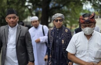 Sekjen DPP GPNI Ade Darman Pimpin Pengawalan Kedatangan Buya Yahya di Baubau: Langkah Besar Bawa Perubahan Lewat Dakwah