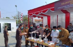 Transparan dan Akuntabel, Kejari Brebes Musnahkan Barang Bukti 30 Perkara