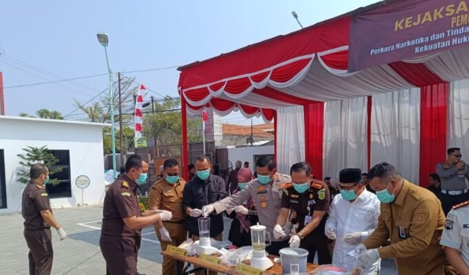 Transparan dan Akuntabel, Kejari Brebes Musnahkan Barang Bukti 30 Perkara