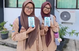 Pelajar SMAN 2 Karawang Antusias Gunakan Transportasi Online GOKAR Lokal