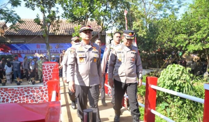 Polda Jabar Resmikan Jembatan Merah Putih Presisi di Cicalengka, 137 Telah Dibangun dan Direnovasi di Berbagai Titik Se-Jabar