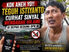 Kok Aneh Yo!! Teguh Istiyanto Curhat Sinyal Mendadak Hilang di Depan Gedung DPR RI