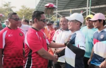 Pererat Kebersamaan, Plt. Bupati Bekasi Buka Turnamen Tenis Antar-Klub