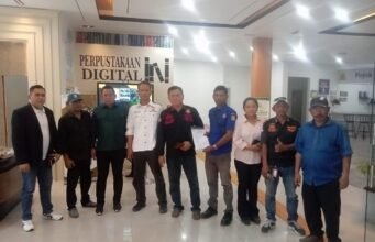 KOALISI LSM PEDULI BANSOS LAPORKAN DUGAAN PENYALAHGUNAAN BANTUAN PANGAN DI DESA KARANGSENTOSA KE KEJARI BEKASI