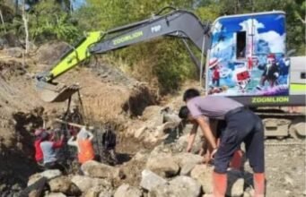 Puluhan Personel Batalyon A Pelopor Diturunkan Bangun Jembatan Merah Putih di Kabupaten Majalengka