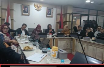 Pedagang Ciroyom Adukan Polemik Revitalisasi ke DPRD Jabar, Soroti Farhan dan PD Pasar