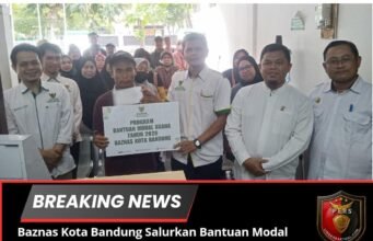 Baznas Kota Bandung Salurkan Bantuan Modal Usaha, Dorong Penerima Manfaat Tingkatkan Perekonomian