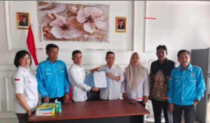 Lepas Sambut Pj Kades Karang Anyar Tanpa Kehadiran Mantan Kades, Warga Pertanyakan Transparansi LKPJ dan Aset Desa