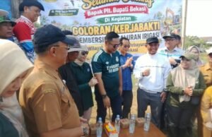 Kunker PLT Bupati Bekasi Normalisasi BKG 26 di Kampung Pacing Bedeng, Camat Pebayuran Harapkan Pulihnya Irigasi dan Tingkatkan Produksi Petani